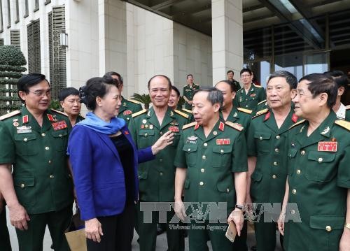 Quốc hội sẽ tiếp tục nghiên cứu, hoàn thiện các chính sách cho người có công - ảnh 1